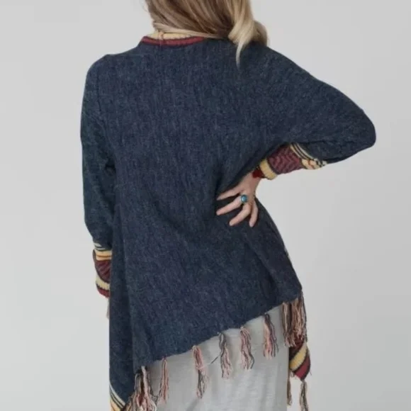 DAVI & DANI Blue and Red Fringe Cardigan - Picture 4 of 8